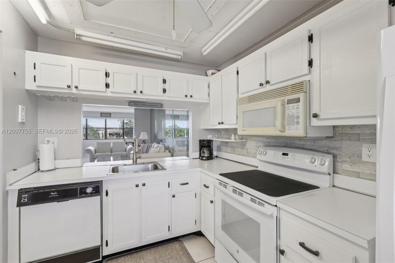 2793 NW 104th Ave, Unit 401, Sunrise, FL 33322 Photo