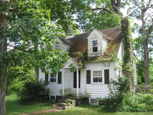 290 LAKEVIEW Drive, Fremont, IN 46737