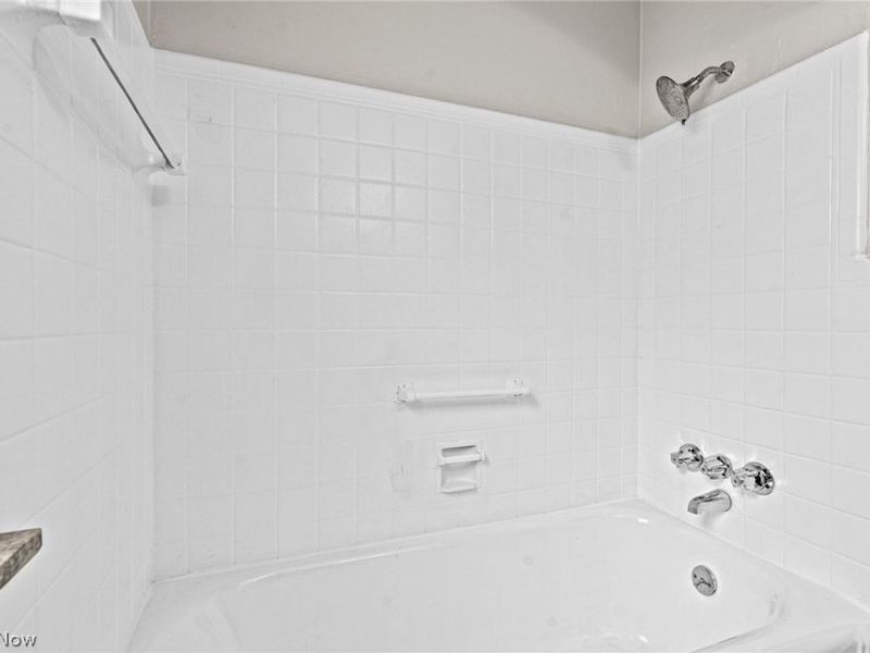 2324 Scholl Road, University Heights, OH 44118 Photo 20