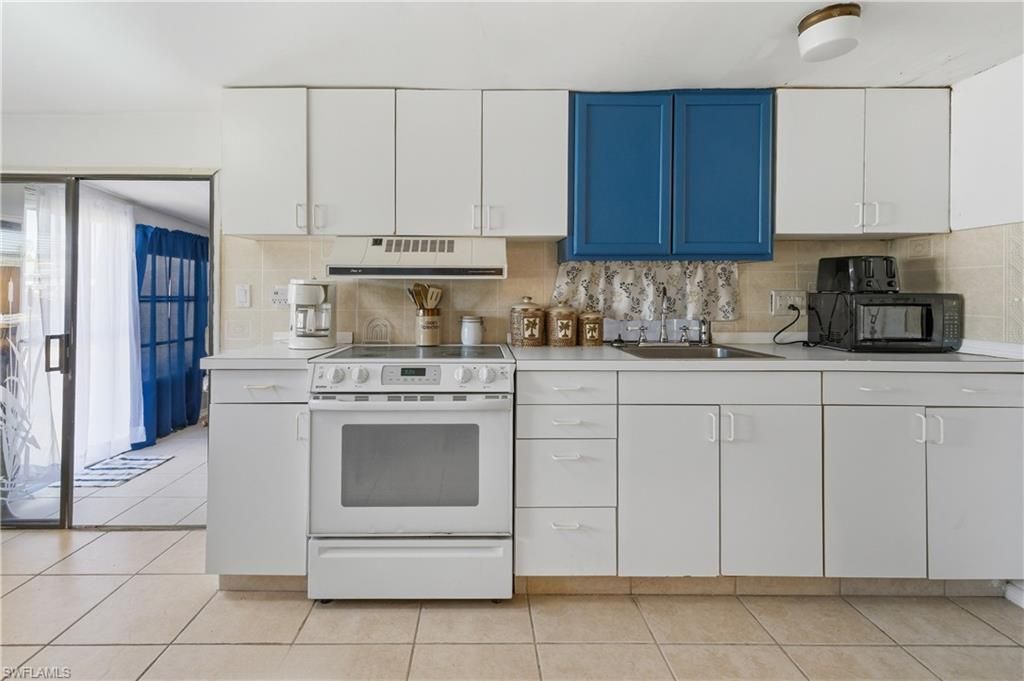 17 Jade Dr, Unit 17J, Naples, FL 34114 Photo