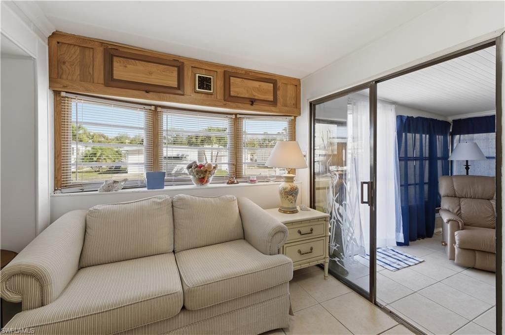 17 Jade Dr, Unit 17J, Naples, FL 34114 Photo