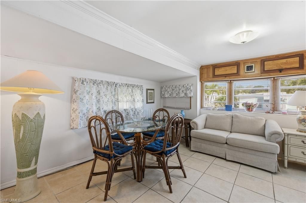 17 Jade Dr, Unit 17J, Naples, FL 34114 Photo