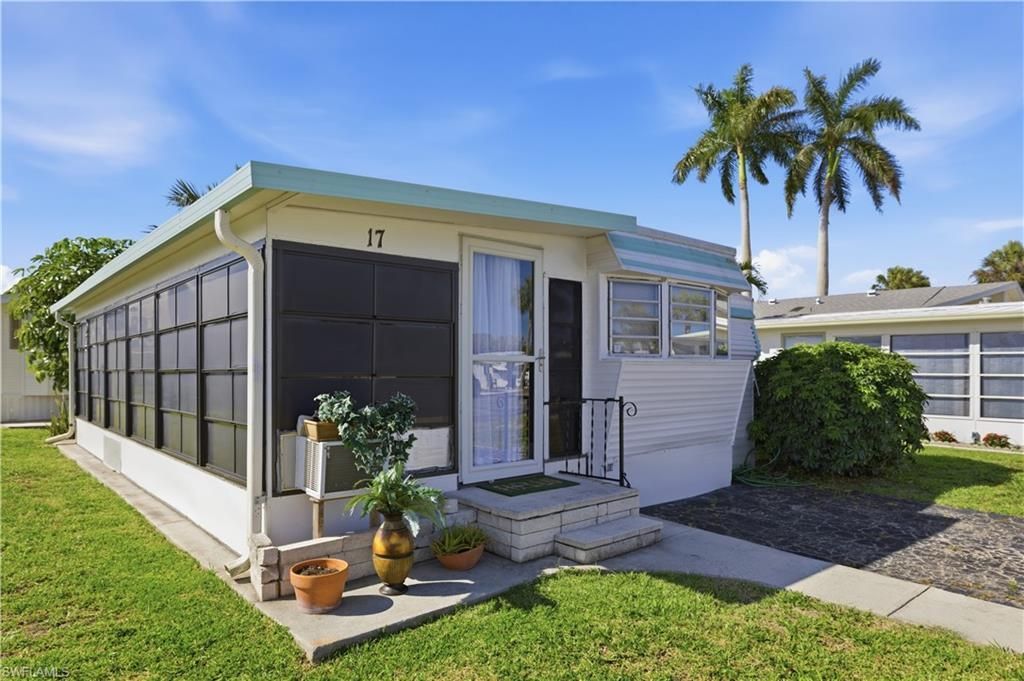 17 Jade Dr, Unit 17J, Naples, FL 34114 Photo