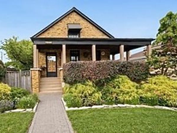 7246 N Oleander Avenue , Chicago, IL 60631