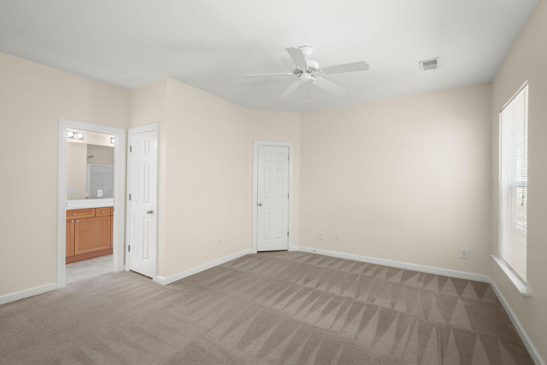 165 Golfview Lane Photo 14