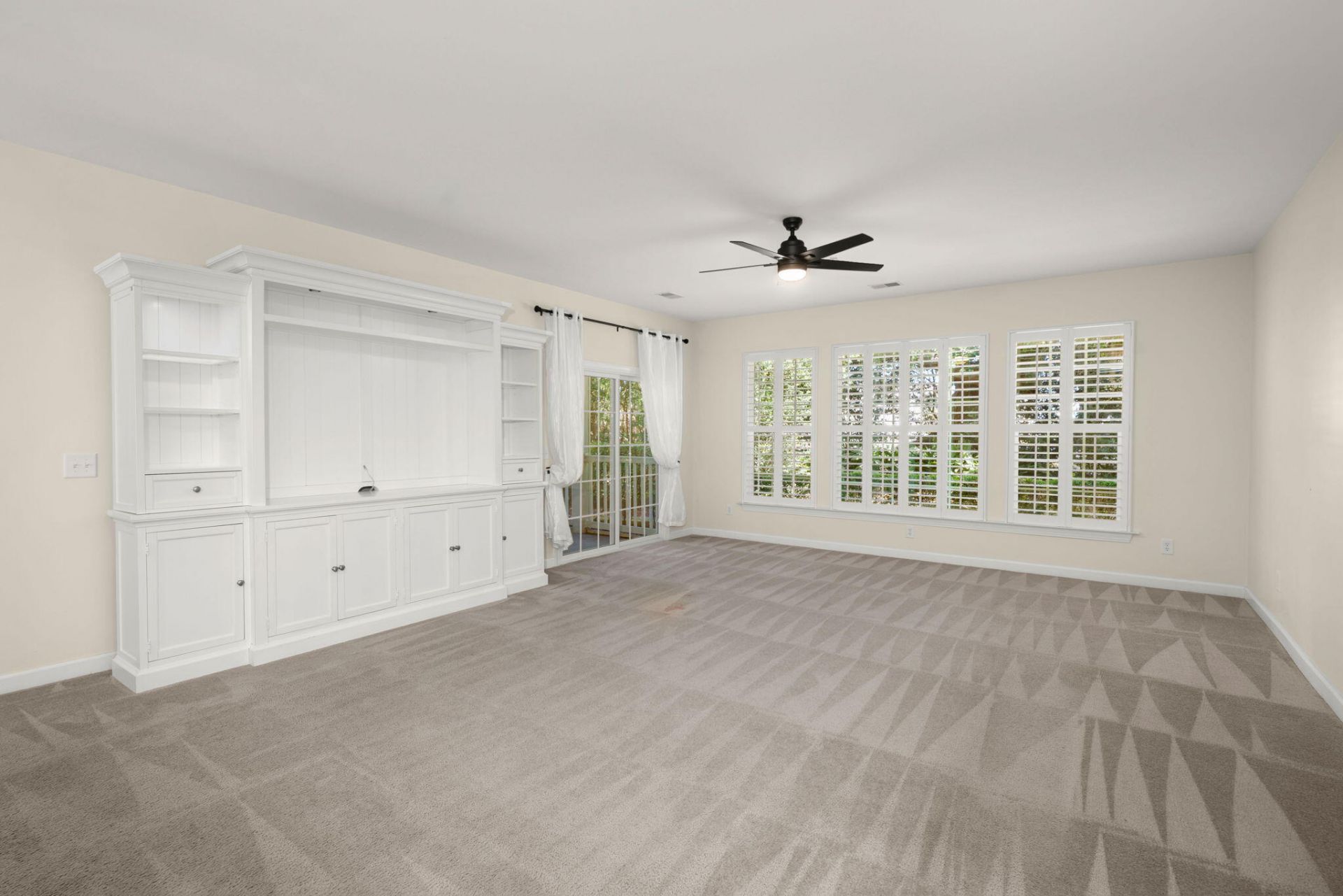 165 Golfview Lane Photo 4