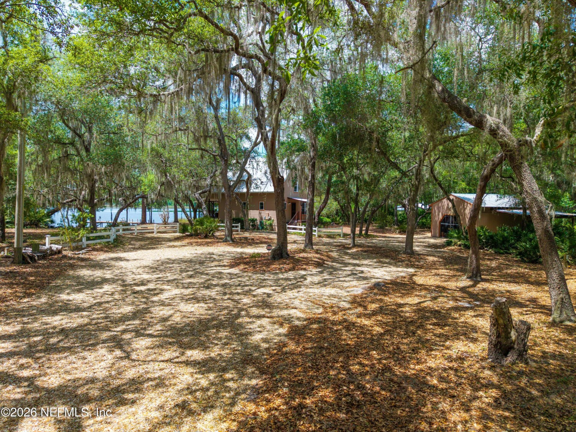 150 Indian Lakes Road, Hawthorne, FL 32640 Photo