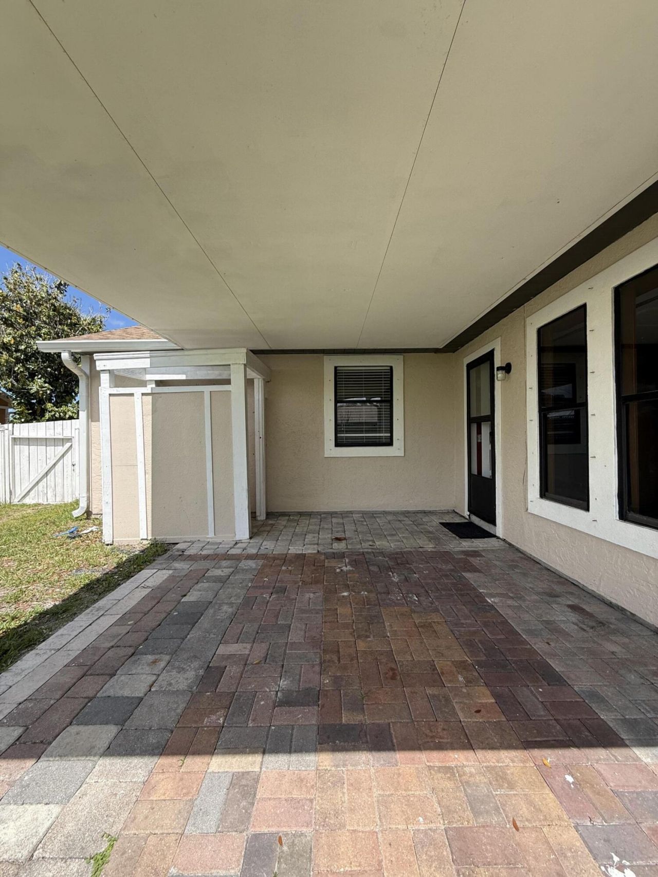 1626 SW Buffum Lane, Port Saint Lucie, FL 34984 Photo