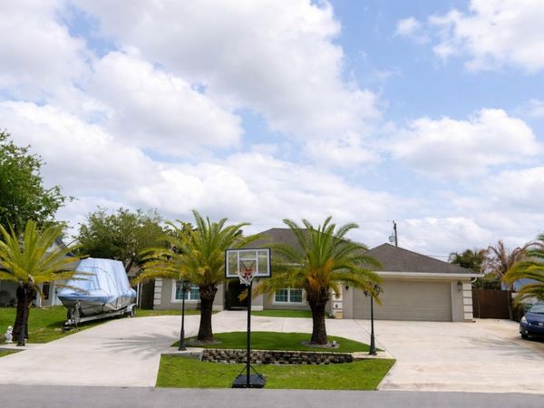 3149 SW Crenshaw Street, Port St. Lucie, FL 34953