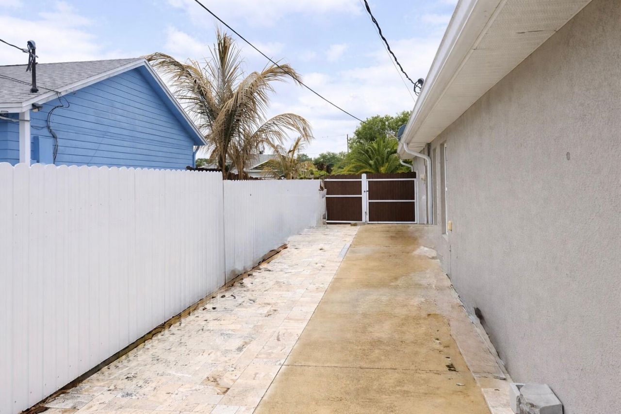 3149 SW Crenshaw Street, Port Saint Lucie, FL 34953 Photo