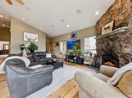 1014 Clear View Drive, South Lake Tahoe, CA 96150 Photo