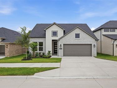 6713 Serenity Drive, Fort Worth, TX 76135