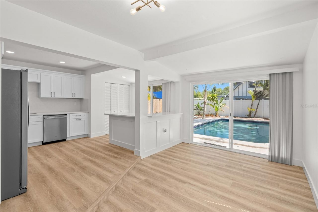 8020 24th Avenue N, Saint Petersburg, FL 33710 Photo