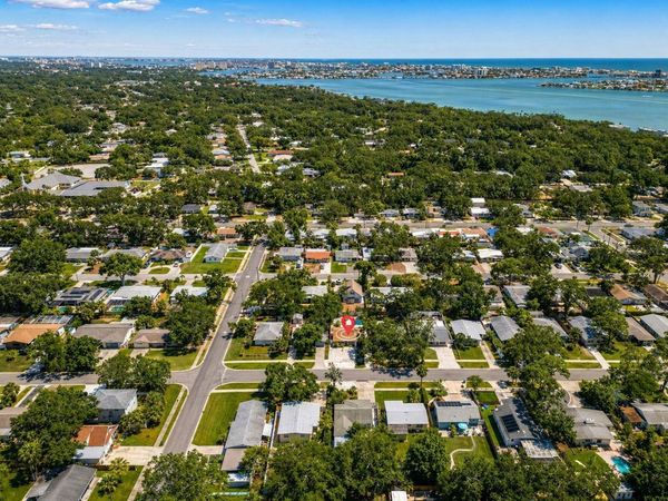 8020 24TH AVENUE N, ST PETERSBURG, FL 33710