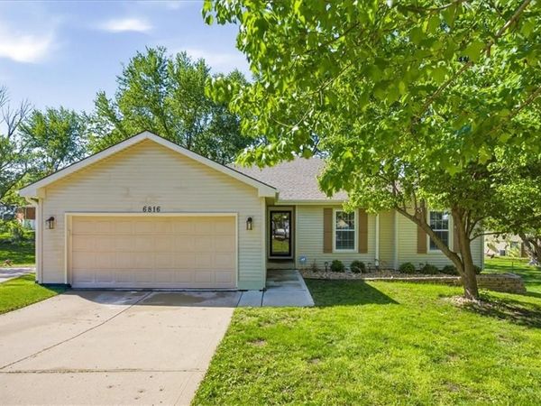 6816 Jason Smith Court, Gladstone, MO 64118