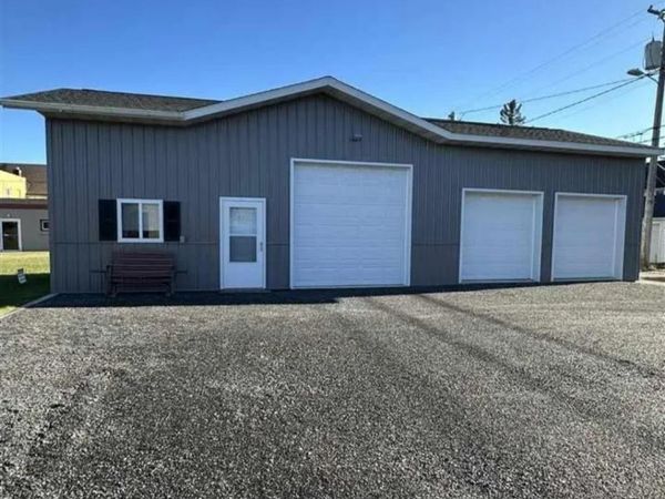 425 4th Street , International Falls, MN 56649