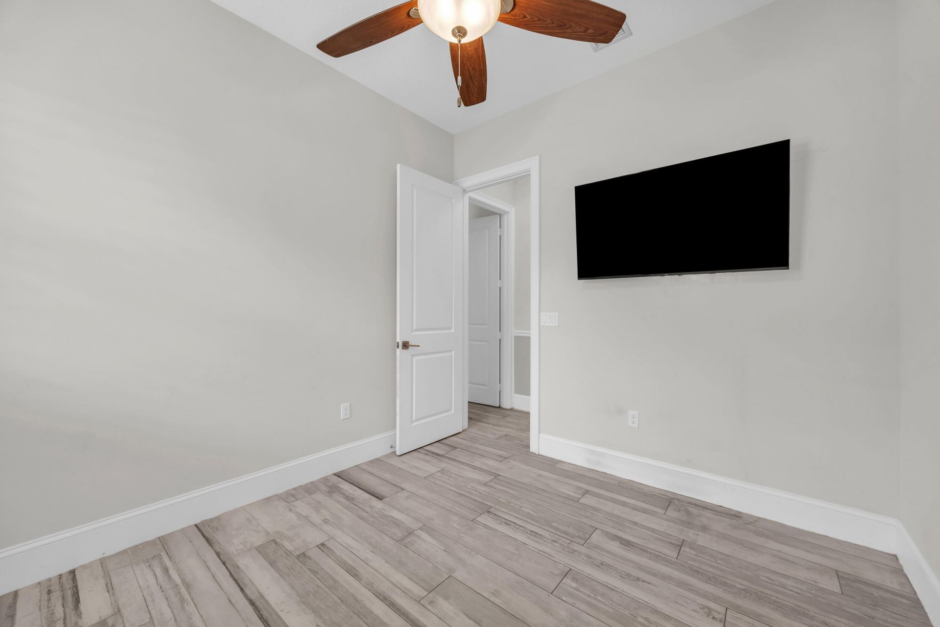 6083 NW East Deville Circle, Port Saint Lucie, FL 34986 Photo