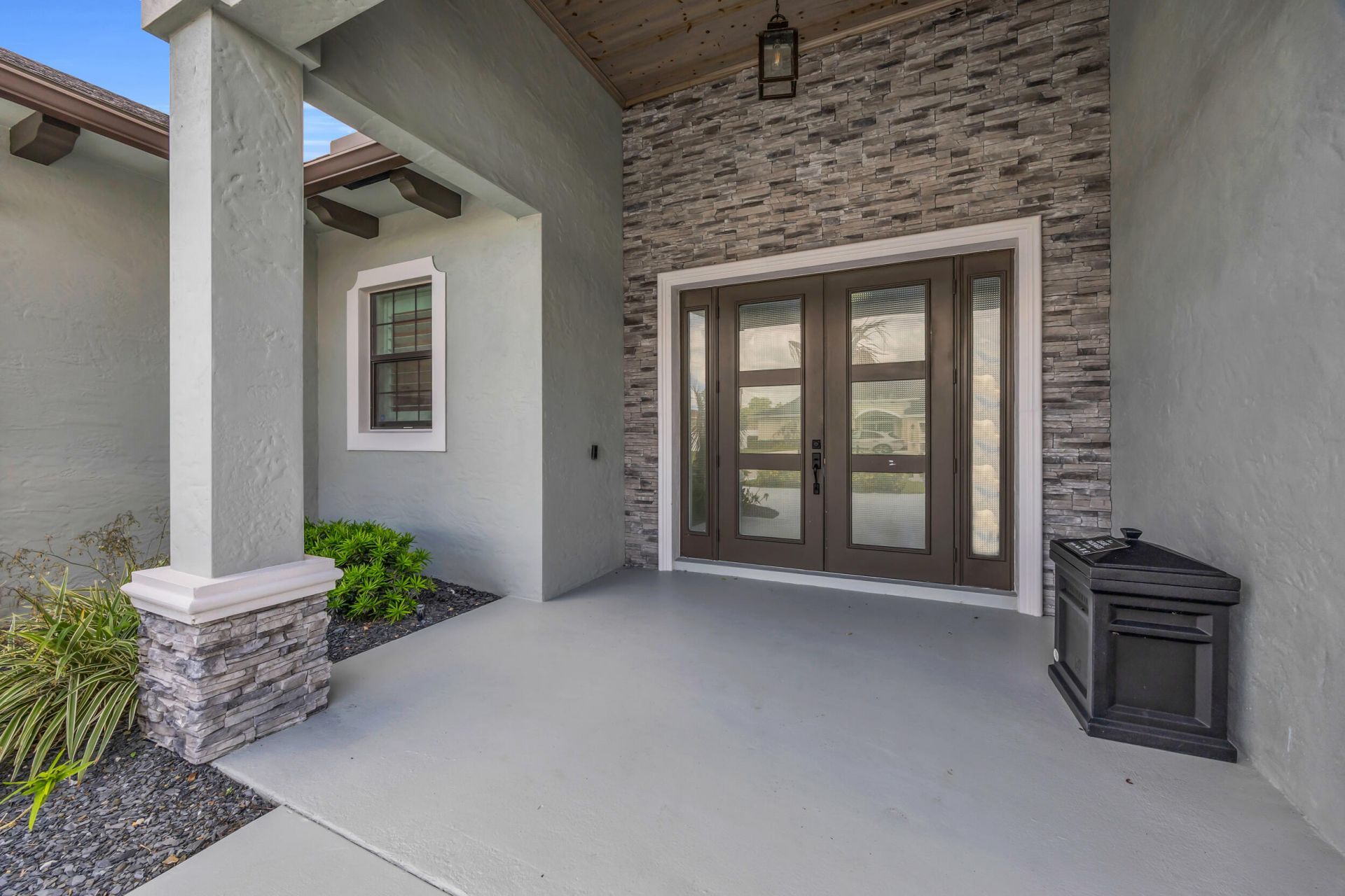 6083 NW East Deville Circle, Port Saint Lucie, FL 34986 Photo