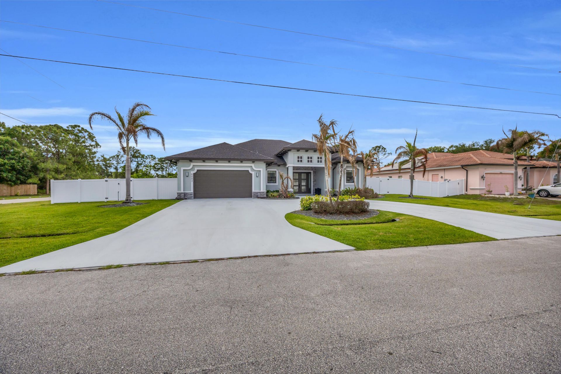 6083 NW East Deville Circle, Port Saint Lucie, FL 34986 Photo