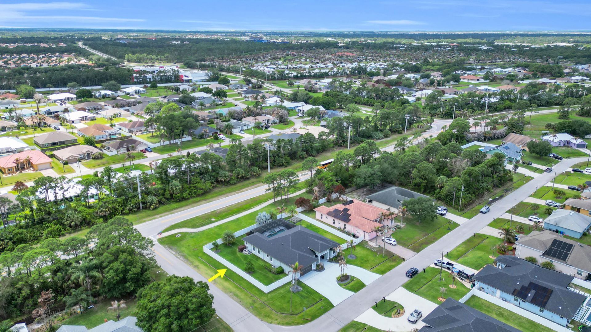 6083 NW East Deville Circle, Port Saint Lucie, FL 34986 Photo