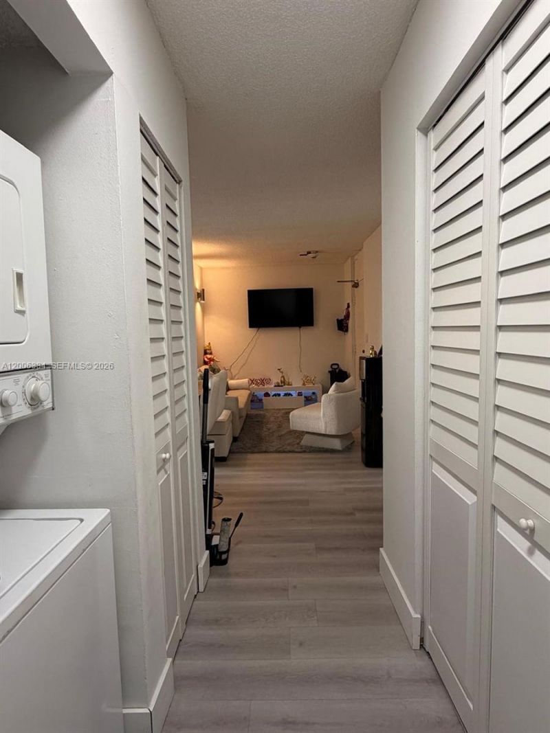 5055 NW 7th St, Unit 405, Miami, FL 33126 Photo