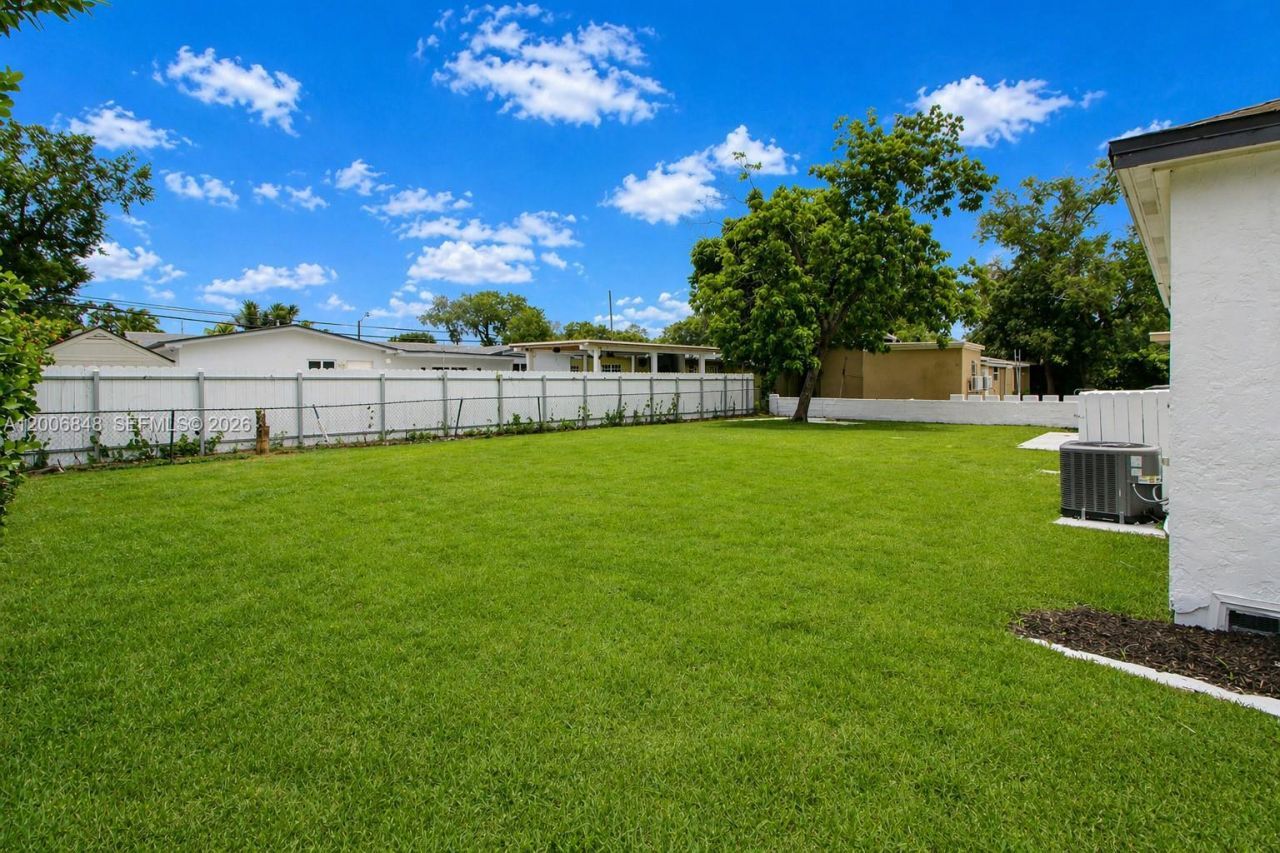 2870 NW 169th Ter, Miami Gardens, FL 33056 Photo