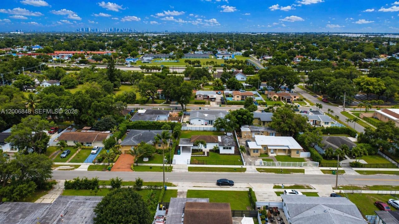 2870 NW 169th Ter, Miami Gardens, FL 33056 Photo