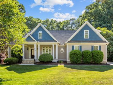 3940 Grandbridge Drive, Apex, NC 27539