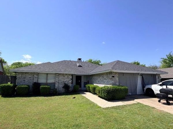 951 Brookside Drive, Cedar Hill, TX 75104
