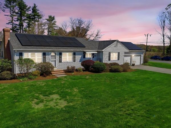 34 Comins Rd, Hadley, MA 01035