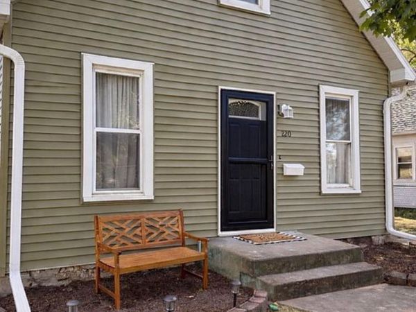 220 Summer Street, West Burlington, IA 52655