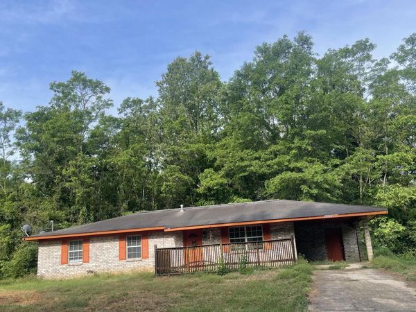 2046 Freedman Hall , Hermanville, MS 39086