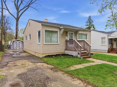 771 E Mansfield Avenue , Pontiac, MI 48340