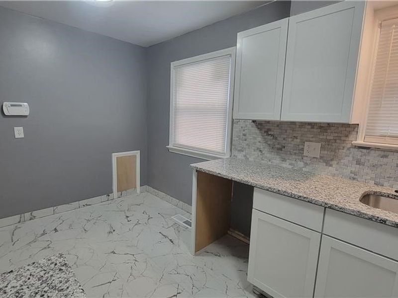 3896 W 117th Street, Cleveland, OH 44111 Photo 8