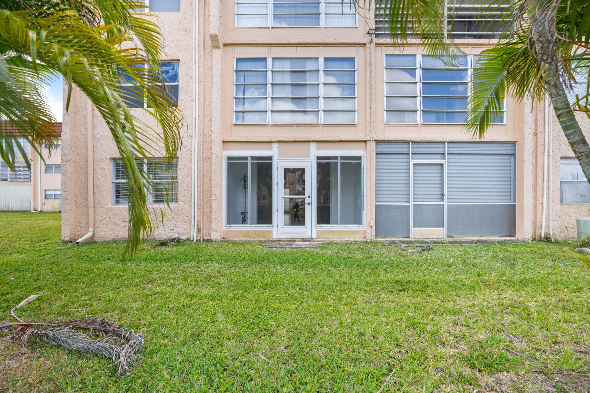 2781 N Pine Island Road, Unit 112, Sunrise, FL 33322 Photo