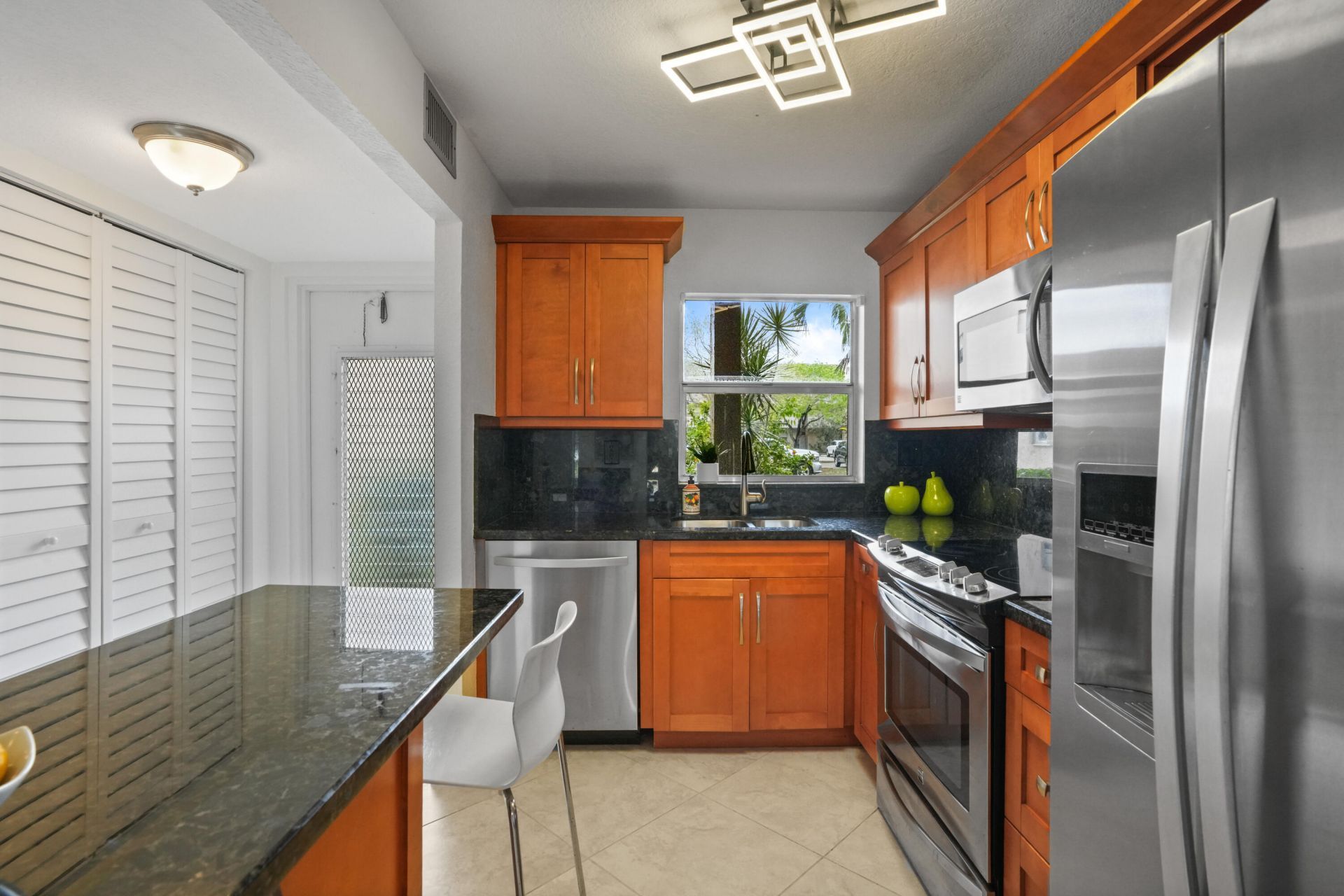 2781 N Pine Island Road, Unit 112, Sunrise, FL 33322 Photo