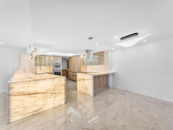 700 S Ocean Boulevard, Unit 504, Boca Raton, FL 33432