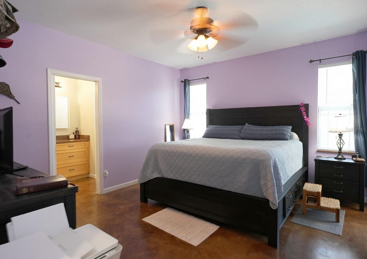 12119 Murray Avenue, Seminole, FL 33778 Photo
