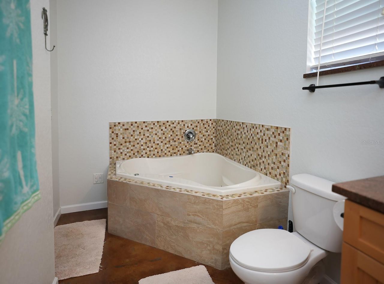 12119 Murray Avenue, Seminole, FL 33778 Photo