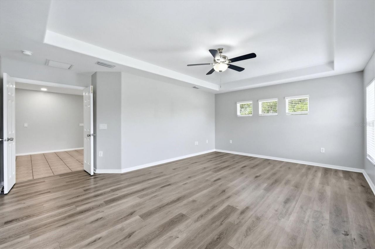 4266 67th Avenue Circle E, Sarasota, FL 34243 Photo
