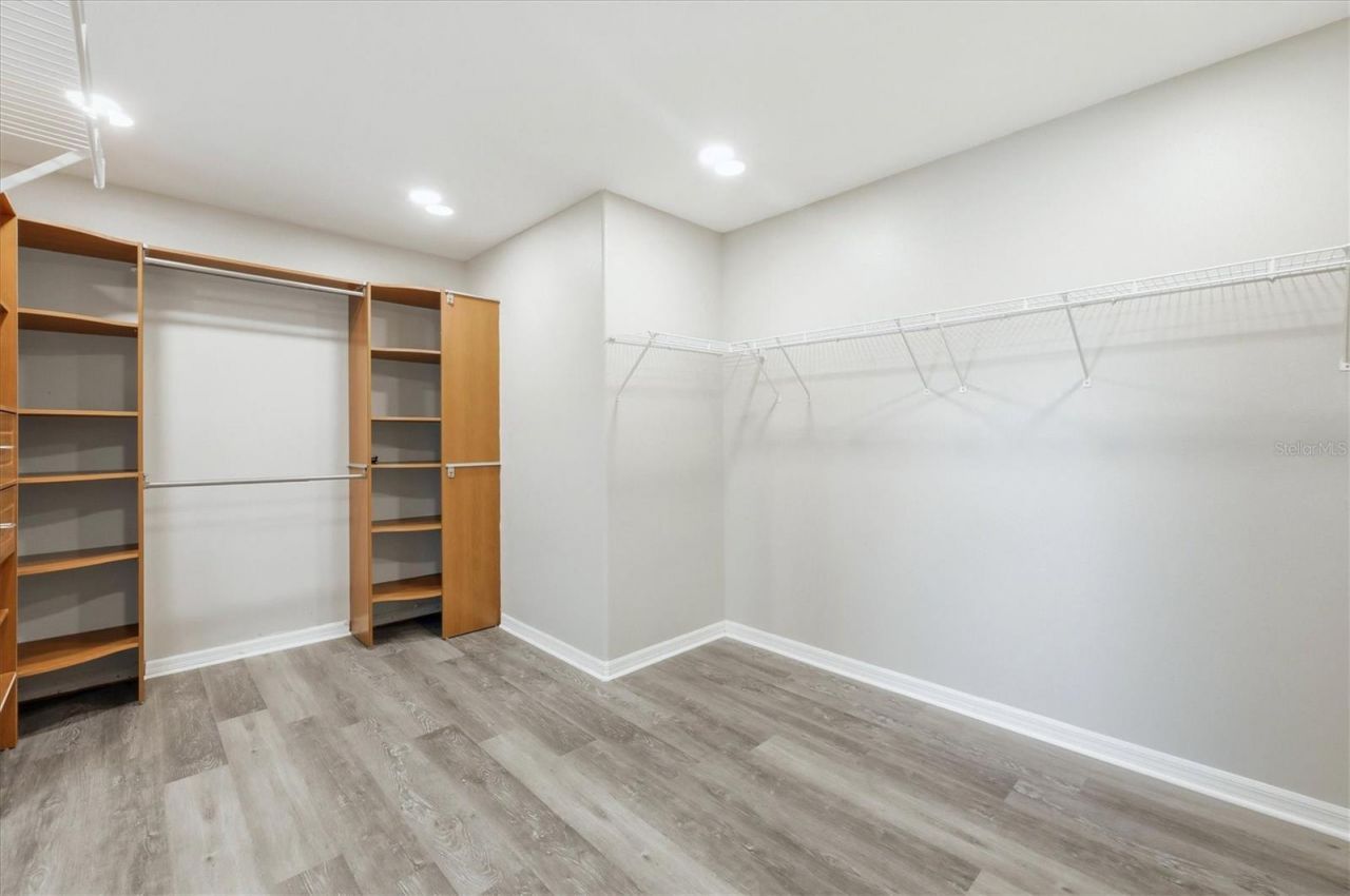 4266 67th Avenue Circle E, Sarasota, FL 34243 Photo