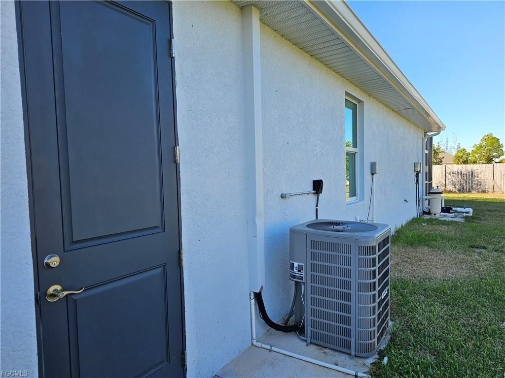 1425 NW 1st Street, Cape Coral, FL 33993 Photo