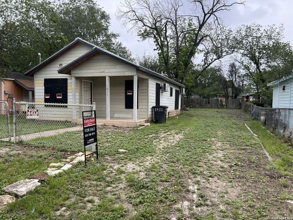 1011 Center St, San Antonio, TX 78202