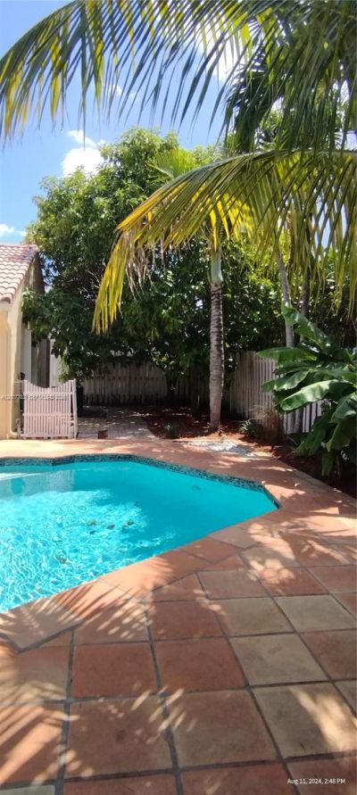 659 Verona Pl , Unit 659, Weston, FL 33326 Photo