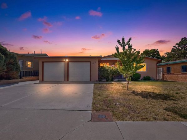 1009 Chama Street NE, Albuquerque, NM 87110