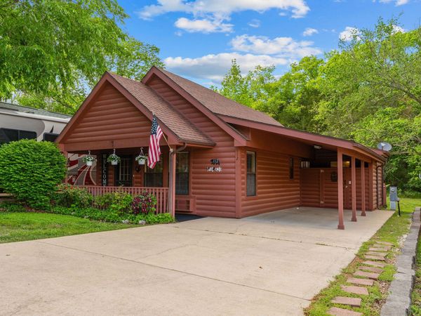 112 Fox Hole Lane , Hollister, MO 65672