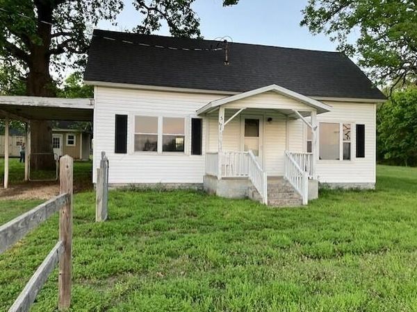 561 E 444th Road , Fair Play, MO 65649