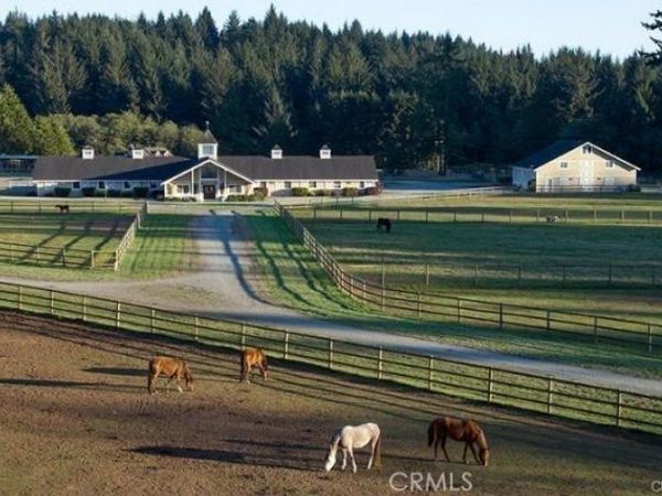4415 Woods Lane, McKinleyville, CA 95519