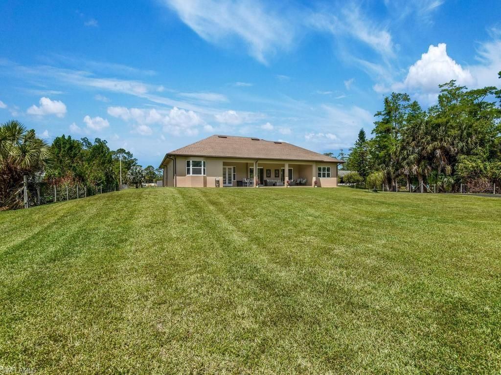 280 23rd St Sw, Naples, FL 34117 Photo