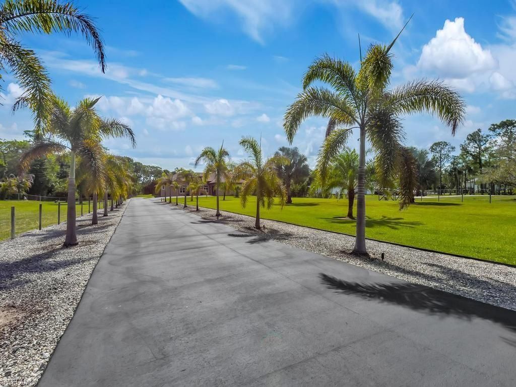 280 23rd St Sw, Naples, FL 34117 Photo